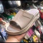 صندل طبی زنانه مدل پرستاری رنگ کرم
